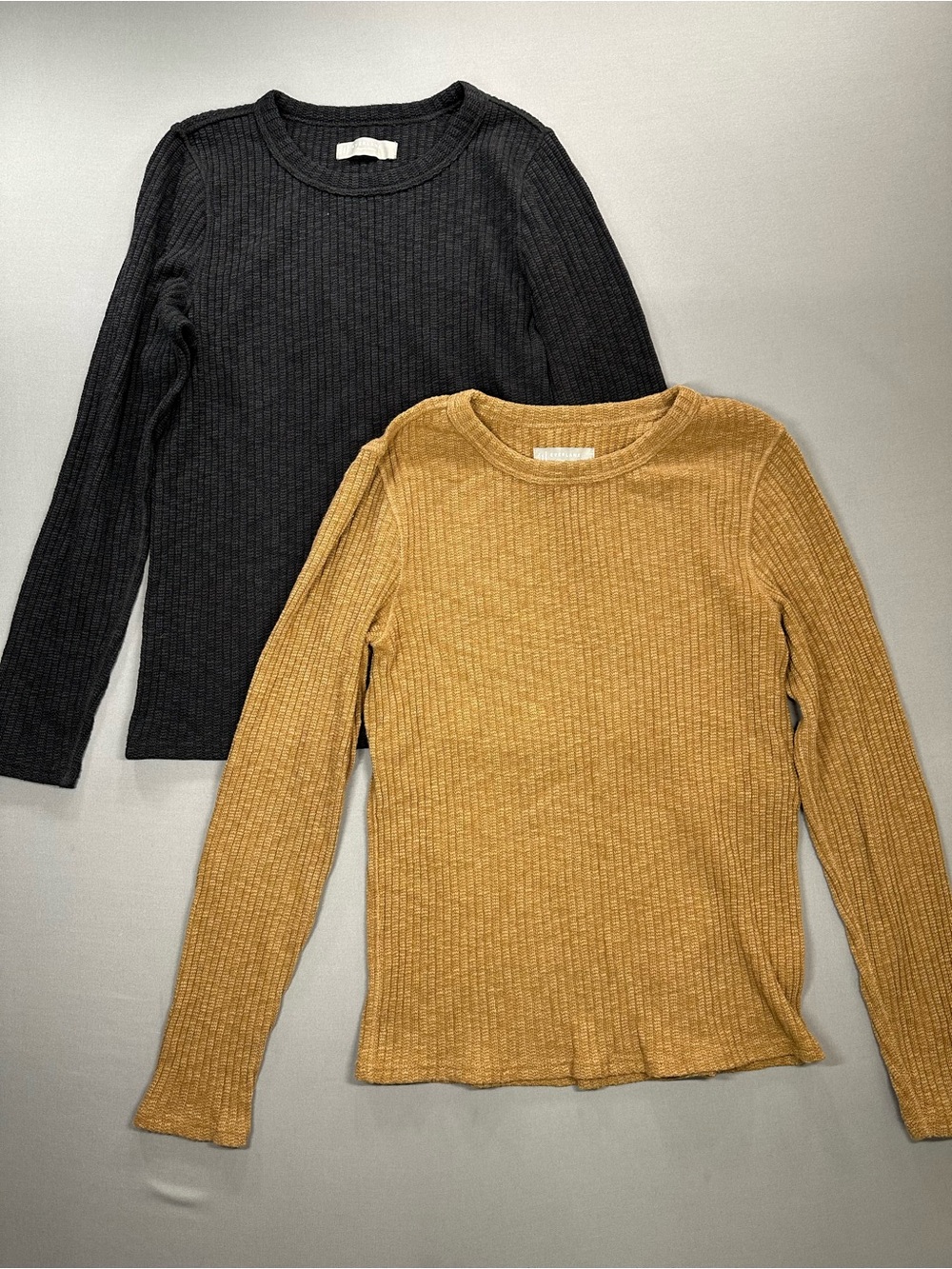 SET OF 2 Everlane Cozy Rib Long-Sleeve Tee, Black & Cappuccino - Womens Large